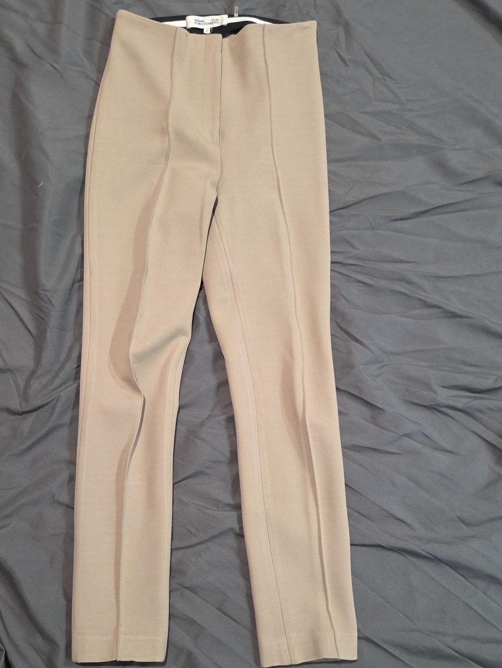 Sz 4 - Diane Von Furstenberg Beige Straight-Leg Knit Trousers